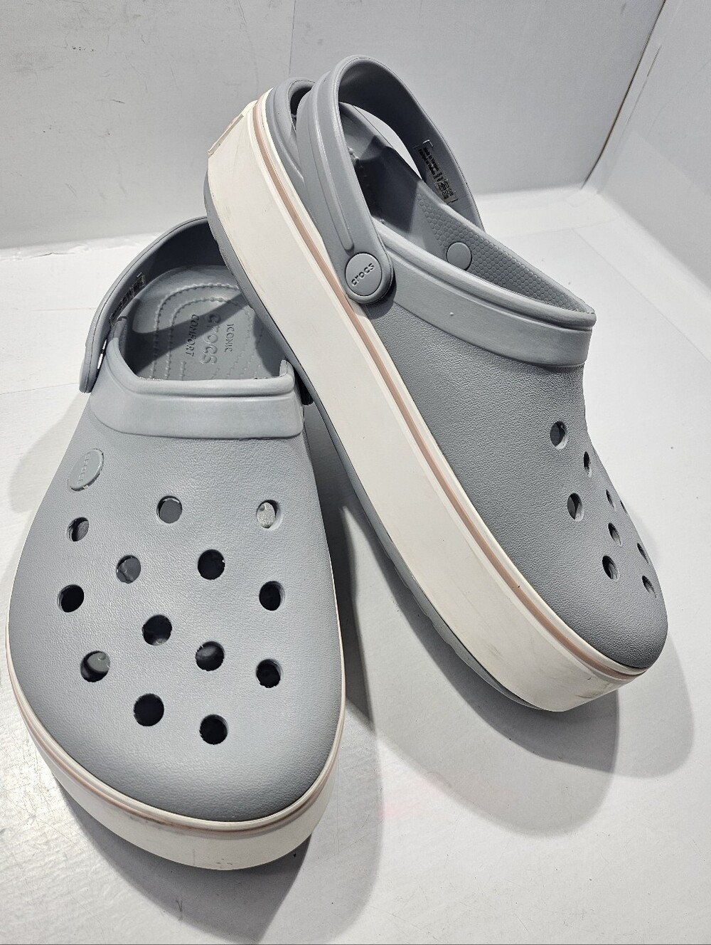 CROCS CROCBAND PLATFORM CLOG UNISEX SANDALS J/M6 & W8 LIGHT GREY - Picture 13 of 13